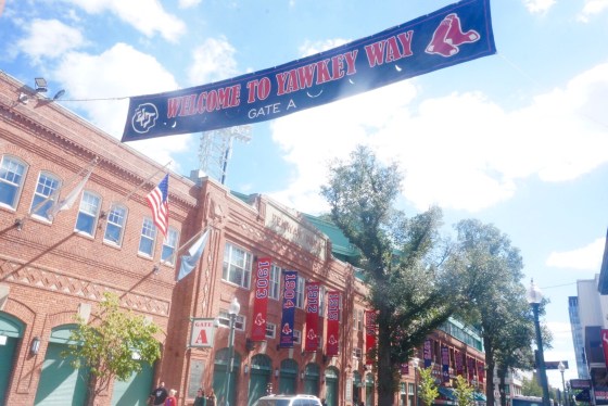 0f4c00ea-3b22-4b40-83c7-e10506616a95-1